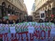 I ragazzi di Greta bloccano via Roma: “È nostra, no al black friday” [FOTO e VIDEO]