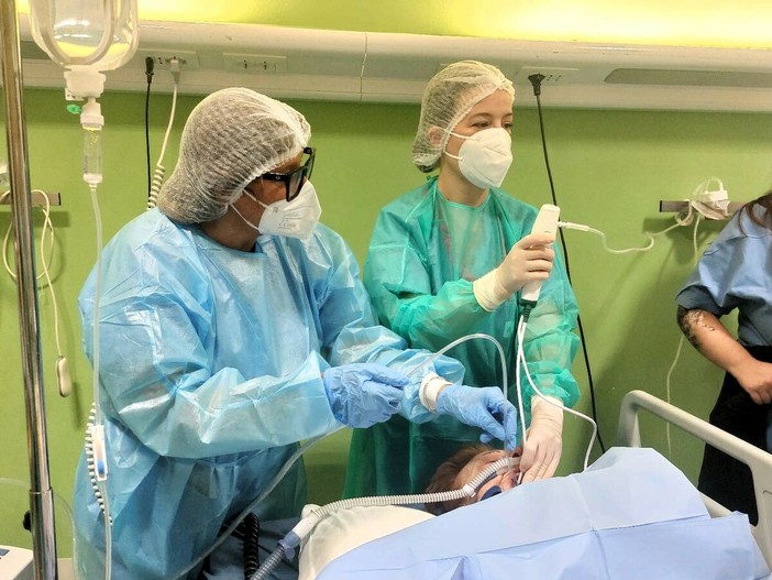 Al Pronto soccorso dell'ospedale di Rivoli la broncoscopia d'urgenza Al Pronto soccorso dell'ospedale di Rivoli la broncoscopia d'urgenza