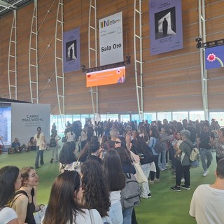 Fiorello, Alberto Tomba, Lino Banfi: chi c’è oggi al Salone del Libro