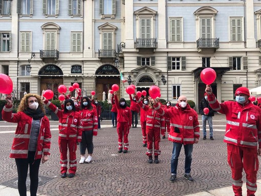 flashmob Croce Rossa