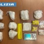La droga e i contanti recuperati dalla Polizia La droga e i contanti recuperati dalla Polizia