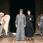 Fringe Festival, la seconda settimana accende la città: satira, nuove drammaturgie e sperimentazione urbana Fringe Festival, la seconda settimana accende la città: satira, nuove drammaturgie e sperimentazione urbana