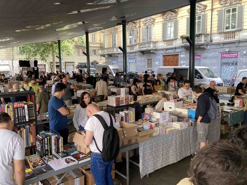 Un bando per il mercato del disco e del fumetto, ma i tempi ora sono stretti