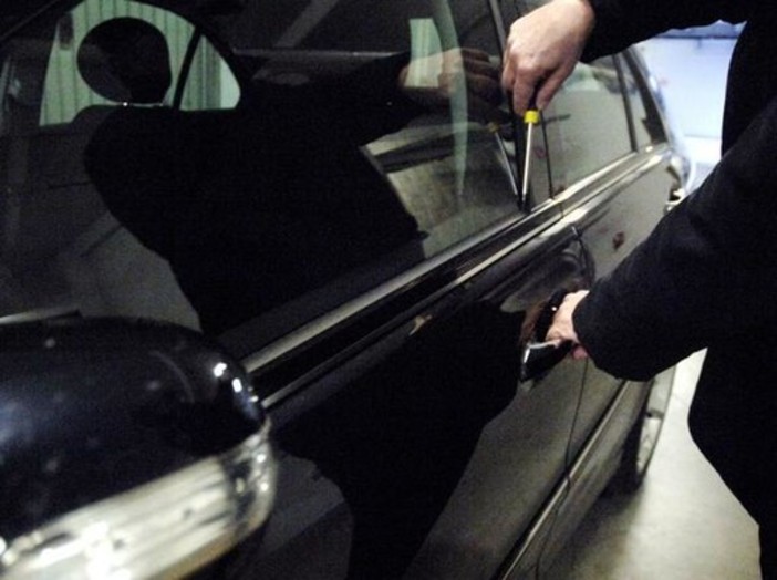 Due persone sono state arrestate dalla Polizia