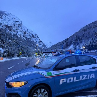 Volante della Polizia a Bardonecchia
