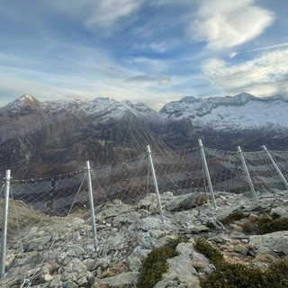 Nuove reti fermaneve a protezione delle case di Balme Nuove reti fermaneve a protezione delle case di Balme