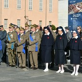 Presente in Piazza Castello anche il Corpo Militare della Croce Rossa Italiana Presente in Piazza Castello anche il Corpo Militare della Croce Rossa Italiana