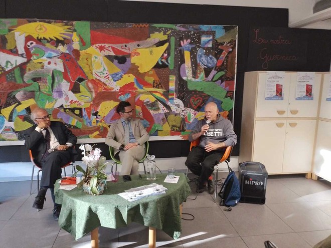 Davide Mattiello e "L'antifascista geniale" per il via alla festa del Libro di Nichelino