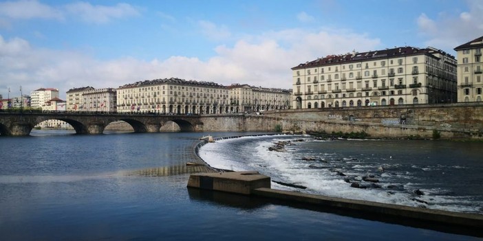 Emergenza fiume Po e laghi in secca, Legambiente lancia appello e otto proposte a Governo e Regioni Emergenza fiume Po e laghi in secca, Legambiente lancia appello e otto proposte a Governo e Regioni