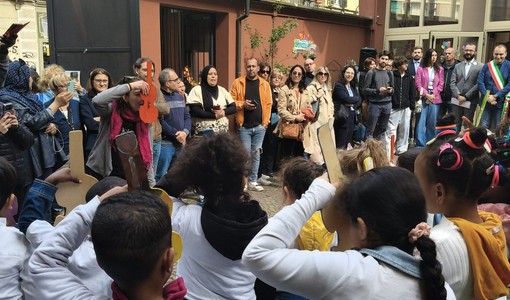 Dai cortili, alle mense, ai bagni e riqualificazione energetica: 124 scuole di Torino si rinnovano Dai cortili, alle mense, ai bagni e riqualificazione energetica: 124 scuole di Torino si rinnovano