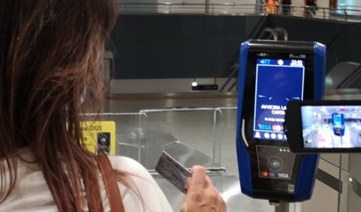 Comprare tramite app sarà più conveniente: i titoli costeranno meno
