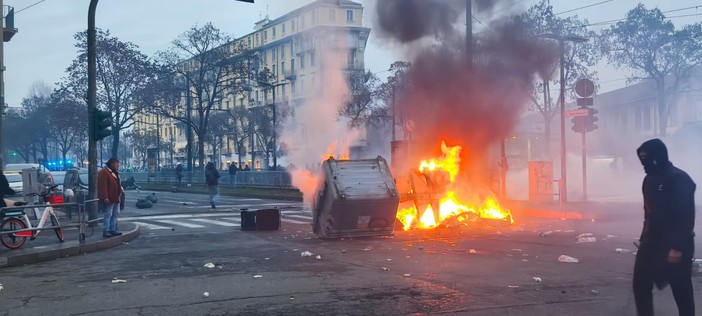 Una immagine degli scontri avvenuti sabato scorso