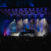 Motta torna sul palco dell'Hiroshima Mon Amour con il primo tour in piano solo