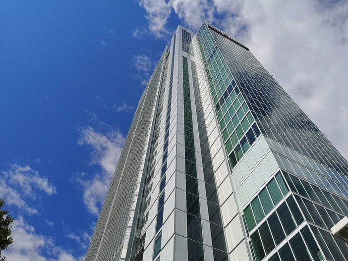 Intesa Sanpaolo si conferma ai vertici in Europa Intesa Sanpaolo si conferma ai vertici in Europa
