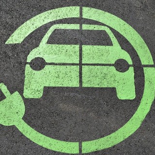 simbolo auto elettrica