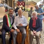 Moncalieri fa festa a Giacomo e Giuseppina, 199 anni in due e 77 di matrimonio