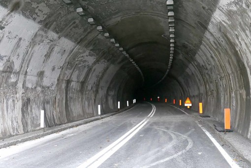 Torna a essere chiusa per lavori la galleria Monte Basso di Lanzo
