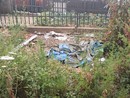 Il pasticcio del giardino di Via Col di Lana tra pubblico e privato: chi pulisce? Il pasticcio del giardino di Via Col di Lana tra pubblico e privato: chi pulisce?