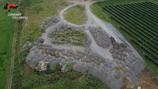 Gestione illecita dei rifiuti scoperta dai carabinieri Gestione illecita dei rifiuti scoperta dai carabinieri