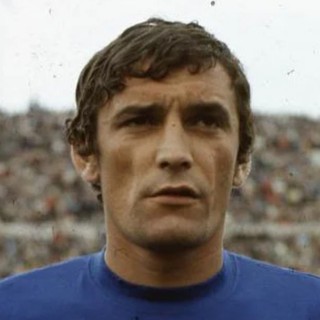 Una immagine di Gigi Riva in maglia azzurra