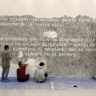 Gam, l’opera di Giuseppe Caccavale con i giovani dell'Accademia