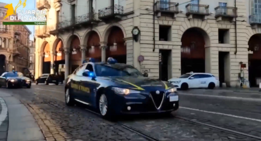 Operazione della Guardia di Finanza nei confronti di un mercante d'arte torinese Operazione della Guardia di Finanza nei confronti di un mercante d'arte torinese
