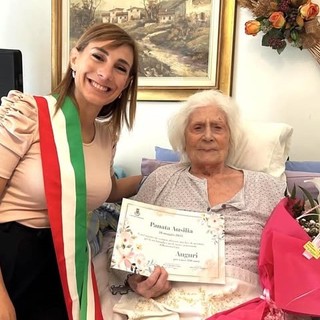 Giorgia Ruggiero e la visita alla centenaria Ausilia