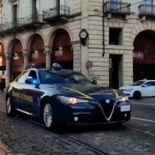Operazione della Guardia di Finanza nei confronti di un mercante d'arte torinese Operazione della Guardia di Finanza nei confronti di un mercante d'arte torinese