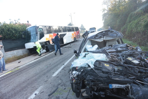 Una immagine del tremendo schianto di Arignano Una immagine del tremendo schianto di Arignano