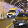 Tamponamento in galleria sulla bretella Ivrea–Santhià: traffico bloccato e lunghe code