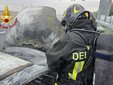 Un'auto ha preso fuoco nella mattinata di oggi lungo la Torino-Milano in direzione Torino