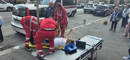 Due vetture si scontrano violentemente: momenti di paura a Mirafiori