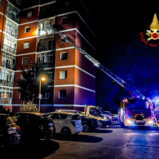 Tragico rogo in via Quarello: una persona è deceduta