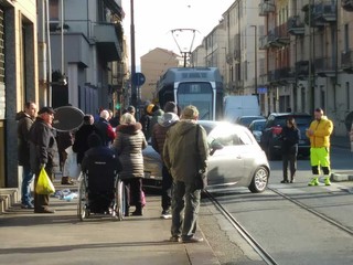 Incidente questa mattina in via Nicola Fabrizi Incidente questa mattina in via Nicola Fabrizi
