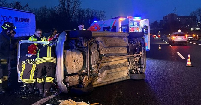 Incidente all'altezza di Collegno: due persone ferite, traffico in tilt sulla tangenziale