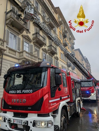 Incendio in corso Re Umberto nella mattinata di oggi