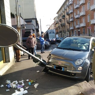 Incidente questa mattina in via Nicola Fabrizi Incidente questa mattina in via Nicola Fabrizi