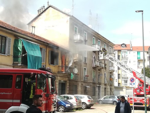 Incendio in uno stabile di via Principe d’Anhalt, una donna deceduta nel rogo