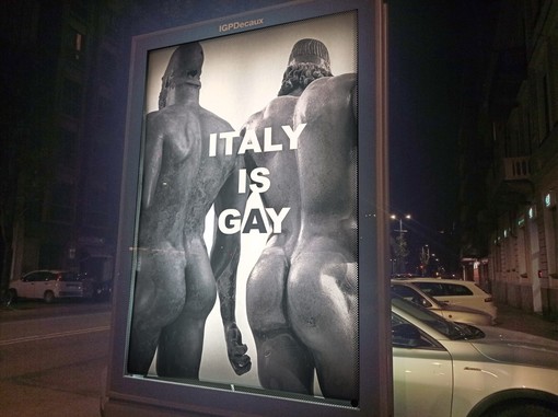 Manifesto con due uomini nudi