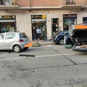 Brutto incidente tra via Medici e via Zumaglia: traffico a lungo bloccato
