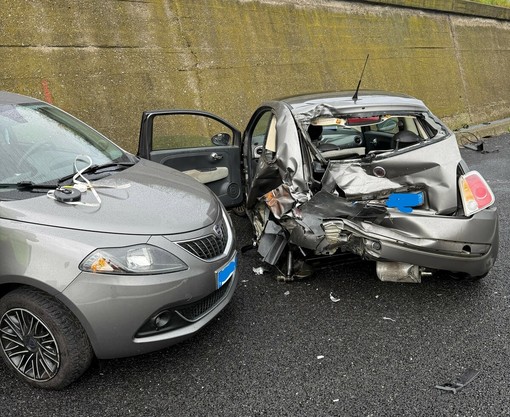 Tangenziale nel caos: altro incidente e traffico in tilt