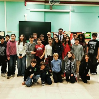 ConCittadini si diventa: nasce il consiglio dei ragazzi della 8 ConCittadini si diventa: nasce il consiglio dei ragazzi della 8