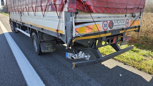 Incidente sull’A5 tra Quincinetto e Ivrea: mezzi distrutti