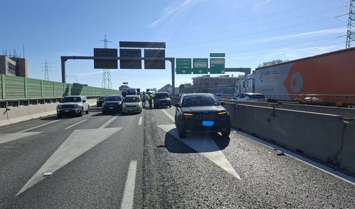 Brutto incidente all'altezza di corso Francia: traffico paralizzato sulla tangenziale Brutto incidente all'altezza di corso Francia: traffico paralizzato sulla tangenziale