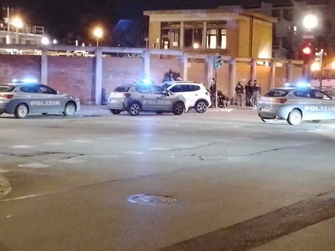 Rider picchiato con una mazza da baseball: momenti di paura in via Plava Rider picchiato con una mazza da baseball: momenti di paura in via Plava