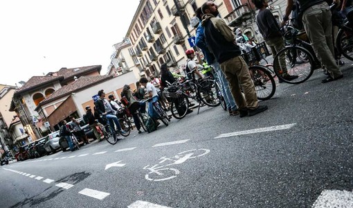 Vanchiglia chiede una svolta green: oltre 310 firme per più alberi, aiuole e sicurezza stradale Vanchiglia chiede una svolta green: oltre 310 firme per più alberi, aiuole e sicurezza stradale