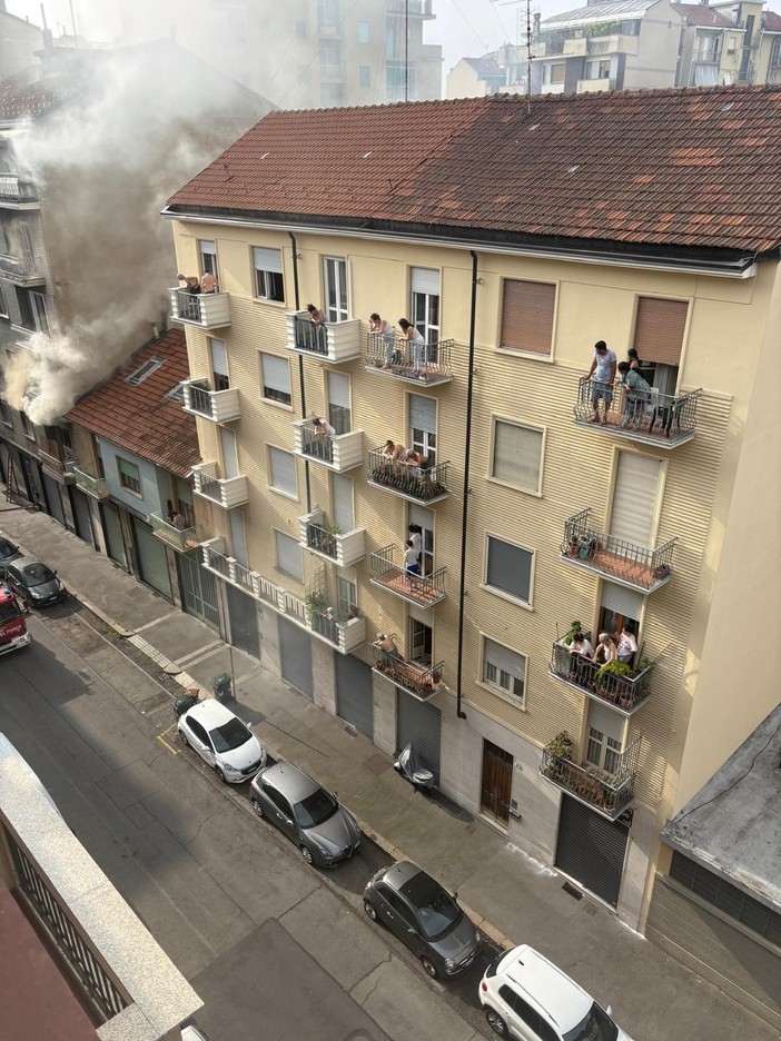 Incendio in via Crevacuore