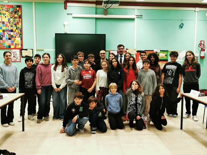 ConCittadini si diventa: nasce il consiglio dei ragazzi della 8 ConCittadini si diventa: nasce il consiglio dei ragazzi della 8