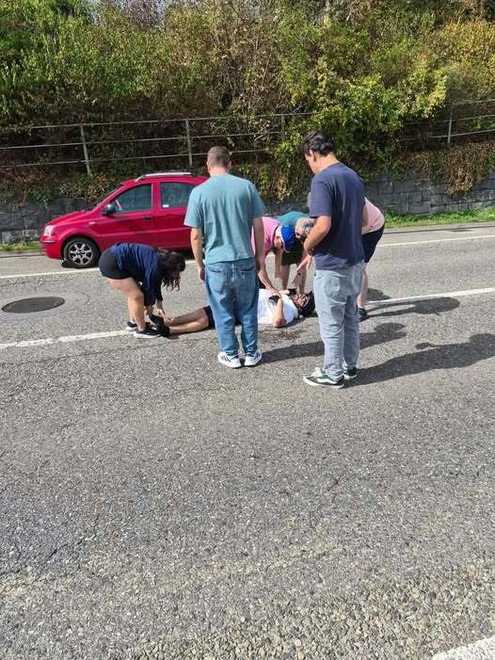 Incidente in triciclo durante il suo viaggio verso Strasburgo per il consigliere Catanzaro Incidente in triciclo durante il suo viaggio verso Strasburgo per il consigliere Catanzaro