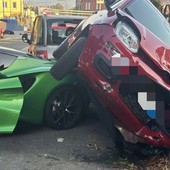 Carambola tra quattro auto, paura in via Ponchielli